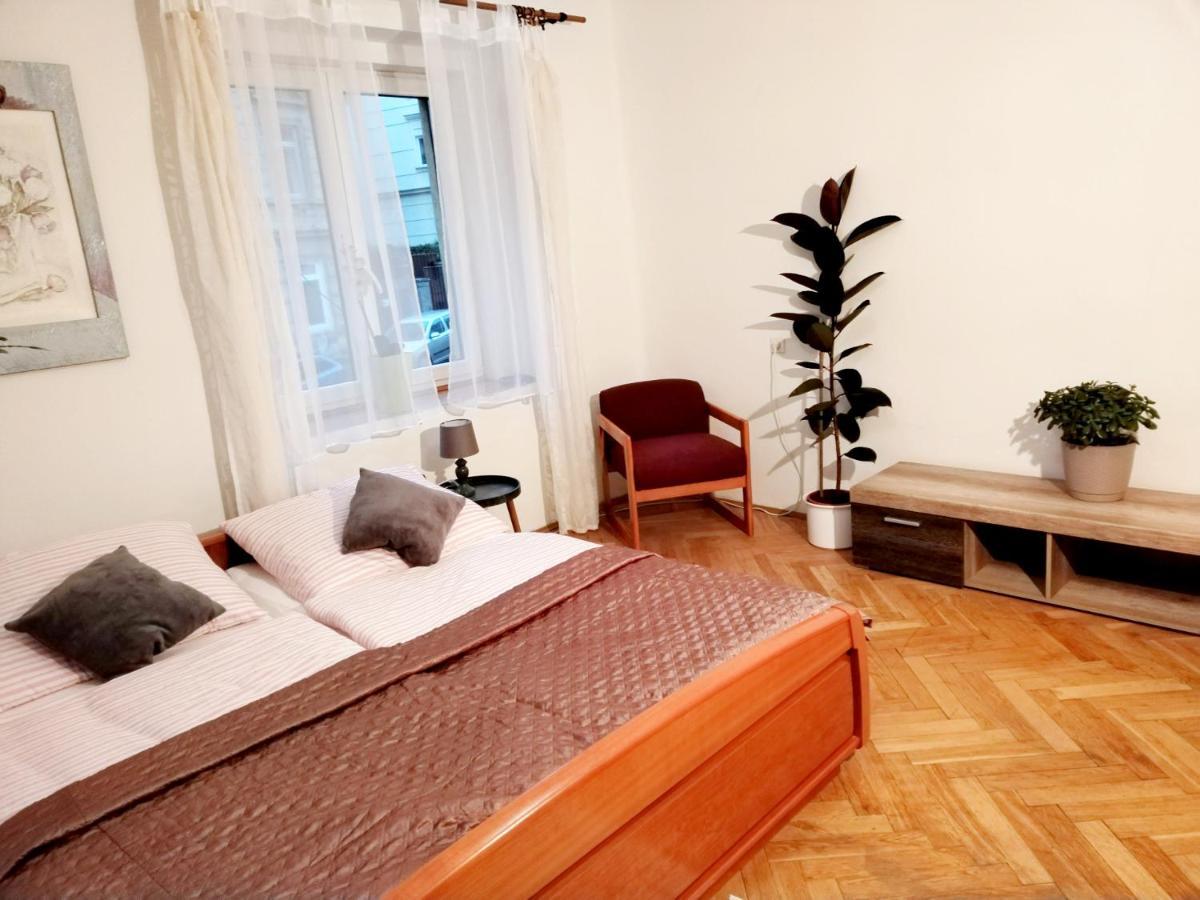 Apartman Isabel Decin Dış mekan fotoğraf