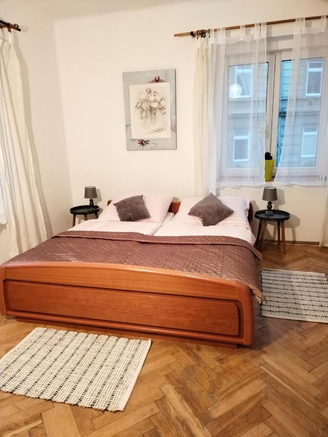 Apartman Isabel Decin Dış mekan fotoğraf