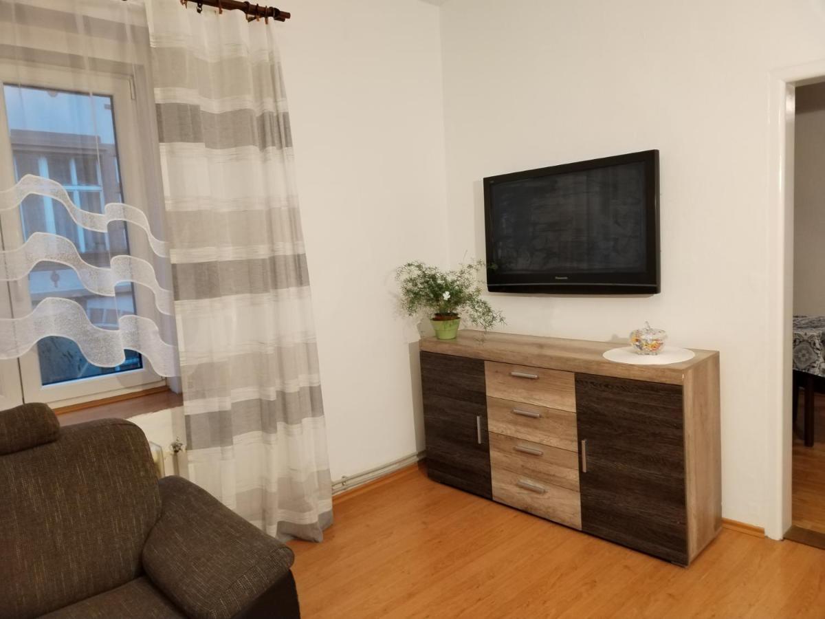 Apartman Isabel Decin Dış mekan fotoğraf