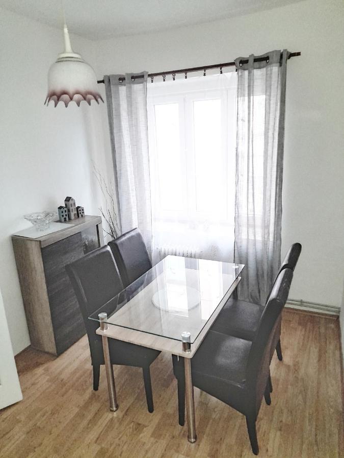 Apartman Isabel Decin Dış mekan fotoğraf